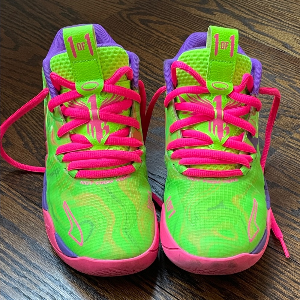 Girls LAMELO Basketball sneakers